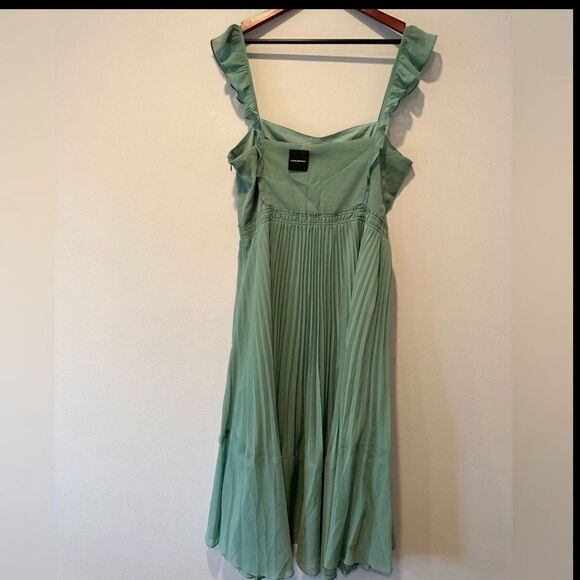 🔥Club Monaco pleated flounce midi dress🔥size 14, NWT - Picture 6 of 7